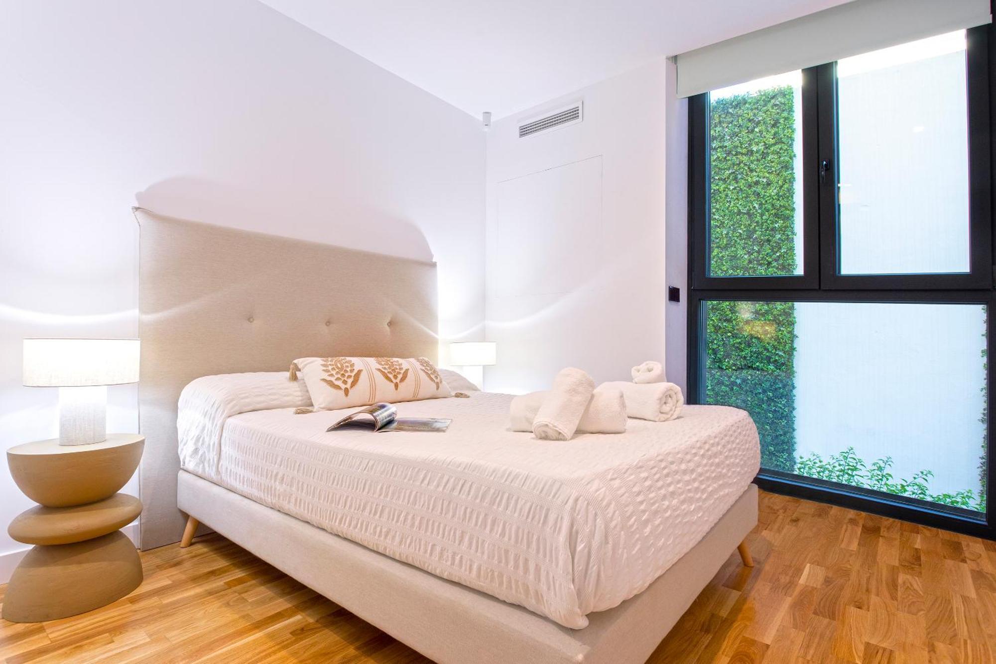 Malagueta Beach Front Luxury Apartment By Rent Me Μάλαγα Εξωτερικό φωτογραφία