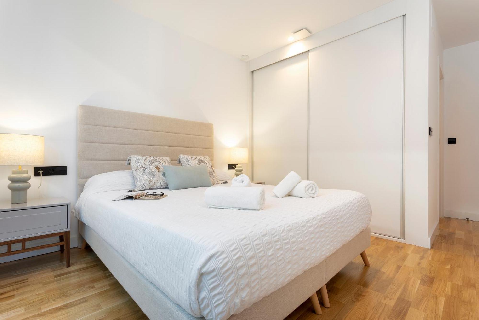 Malagueta Beach Front Luxury Apartment By Rent Me Μάλαγα Εξωτερικό φωτογραφία