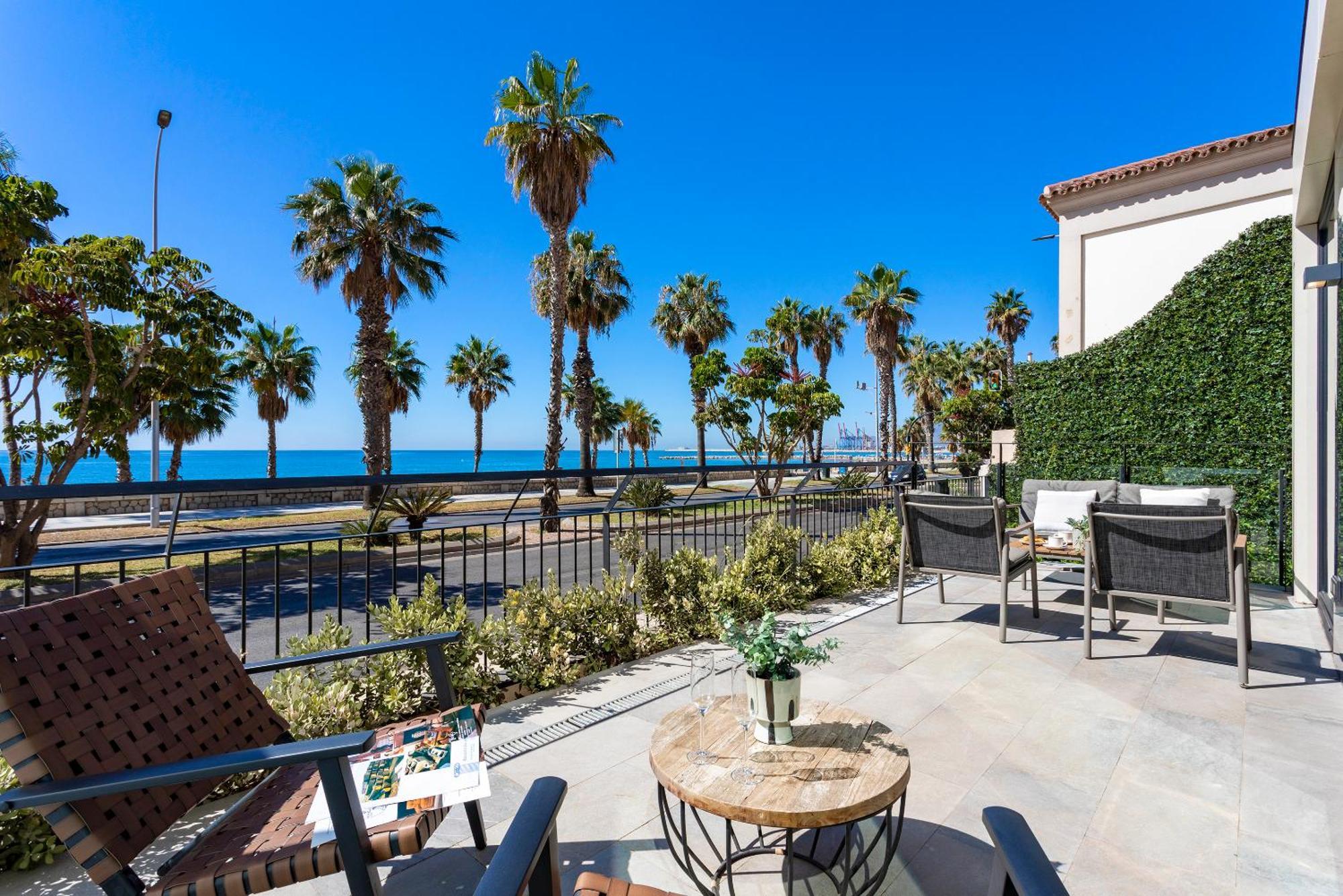 Malagueta Beach Front Luxury Apartment By Rent Me Μάλαγα Εξωτερικό φωτογραφία